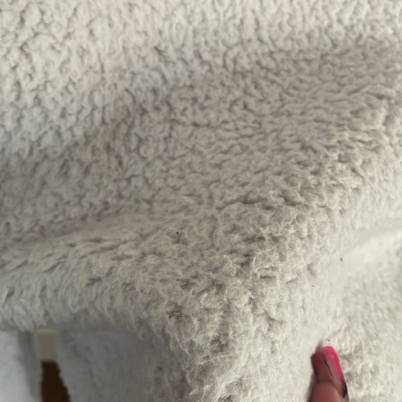 Ivory Ella Fuzzy zip up - Picture 6 of 10
